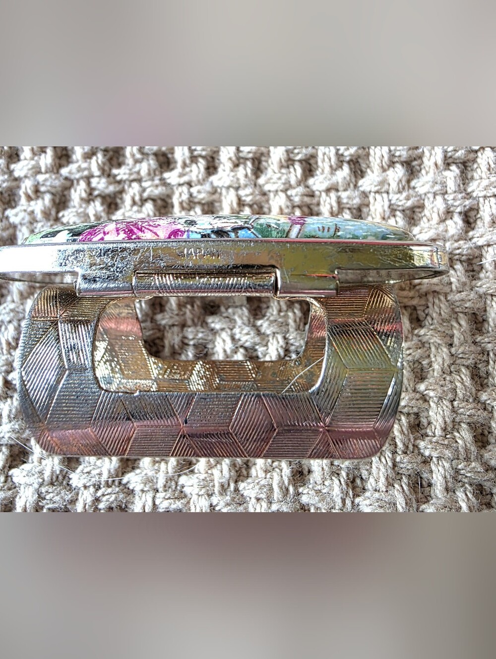Vintage Lipstick Compact with Small Mirror.  Made In Japsn - Picture 2 of 7